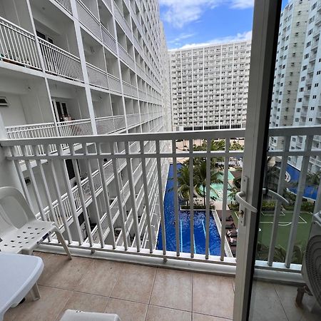 Studio Units At Shore Residences Condo Moa Complex Near Airport パサイ エクステリア 写真