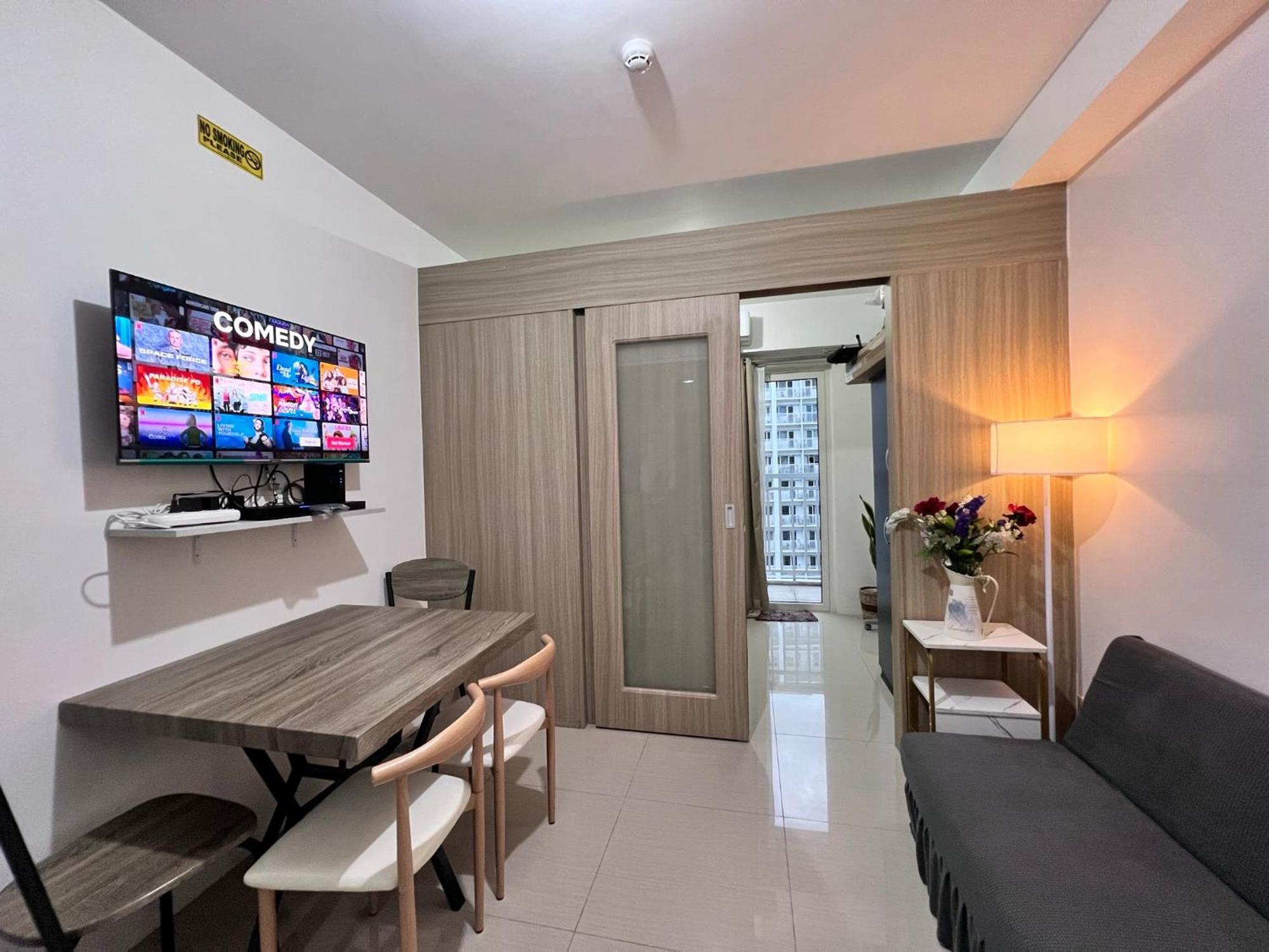 Studio Units At Shore Residences Condo Moa Complex Near Airport パサイ エクステリア 写真