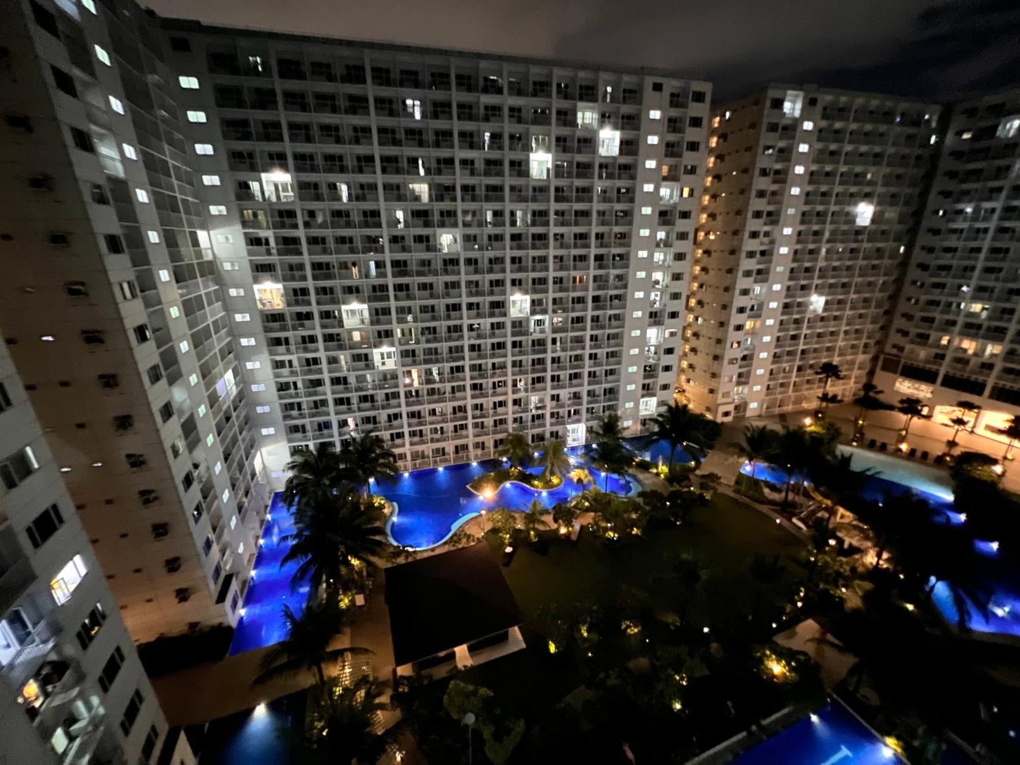 Studio Units At Shore Residences Condo Moa Complex Near Airport パサイ エクステリア 写真